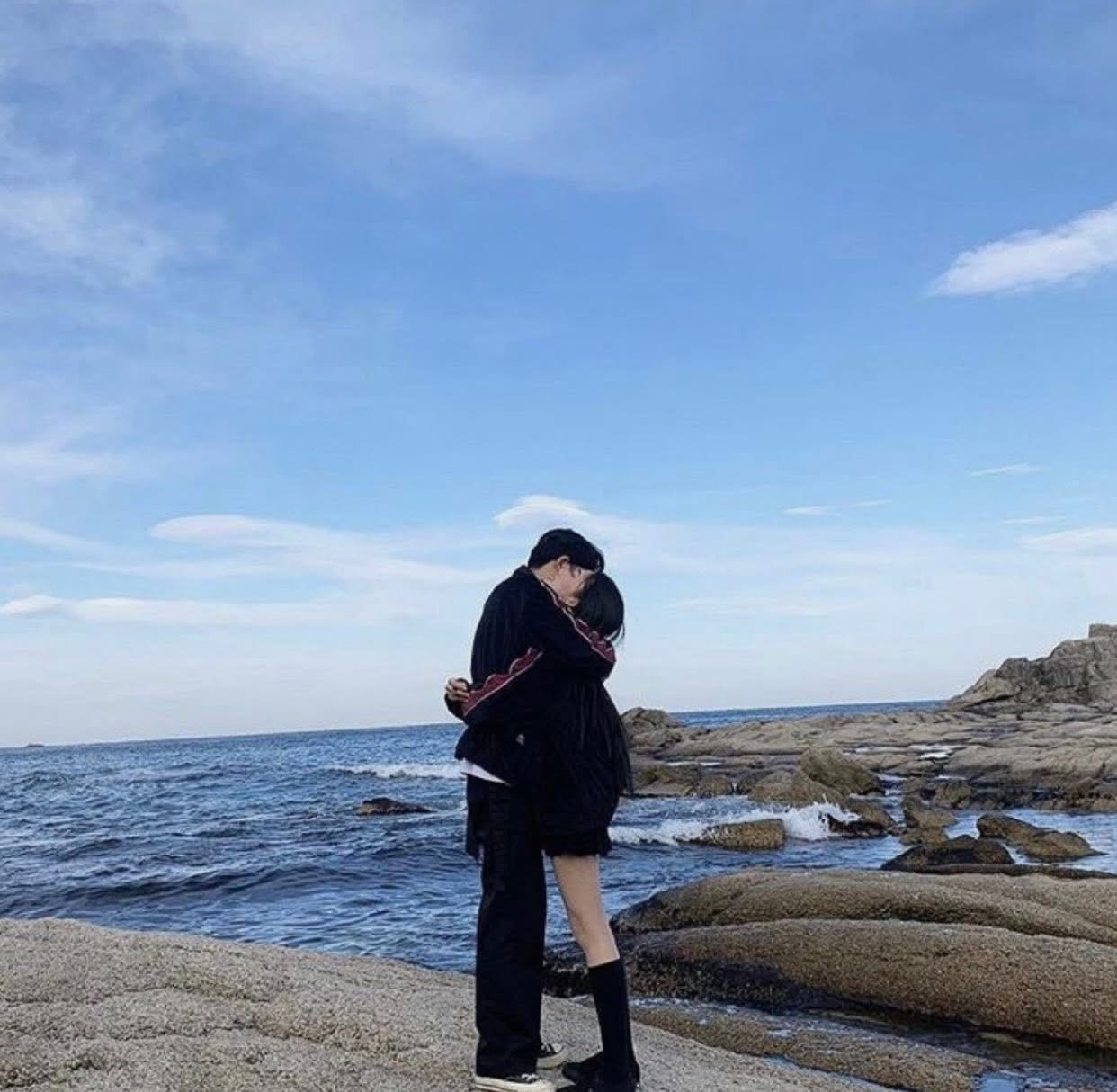 TÔI CHẾT DƯỚI TAY CHỒNG